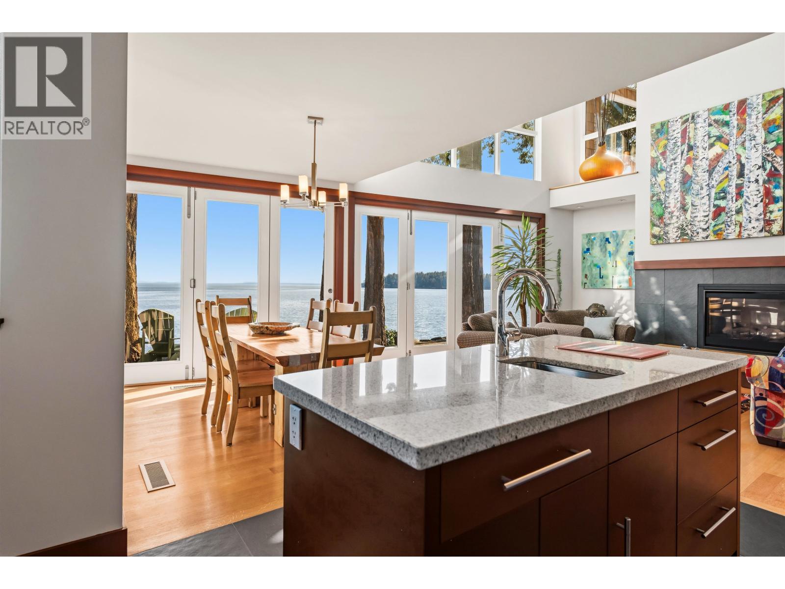 6085 Silverstone Lane, Sechelt, British Columbia  V7Z 0T8 - Photo 15 - R3108583