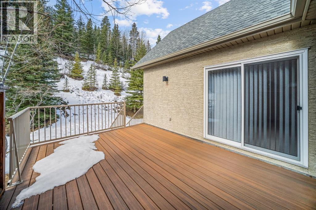 136 Morris, Canmore, Alberta  T1W 2W6 - Photo 11 - A2300455