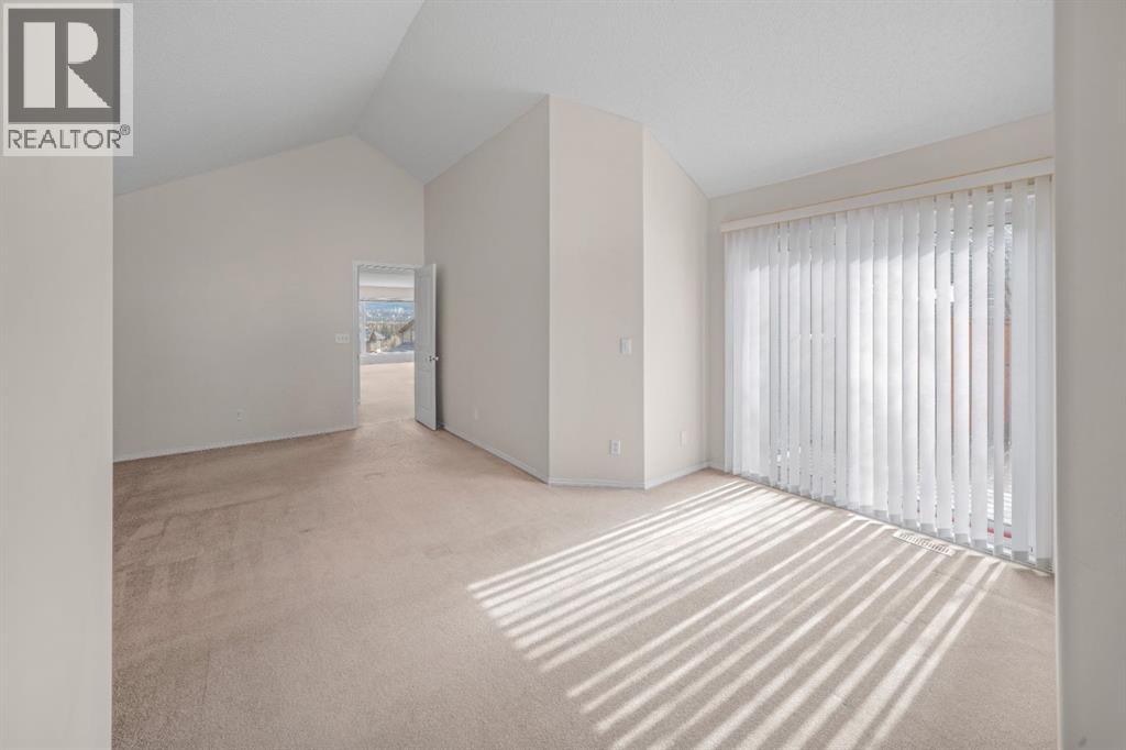 136 Morris, Canmore, Alberta  T1W 2W6 - Photo 17 - A2300455