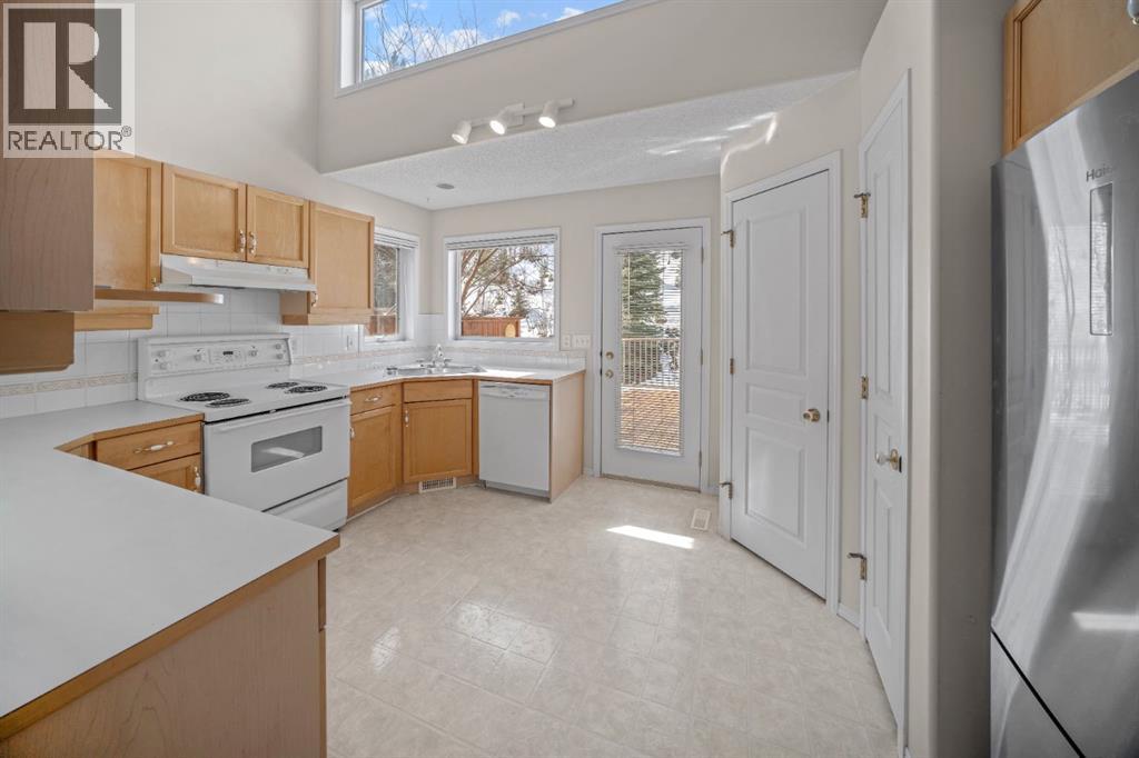 136 Morris, Canmore, Alberta  T1W 2W6 - Photo 41 - A2300455