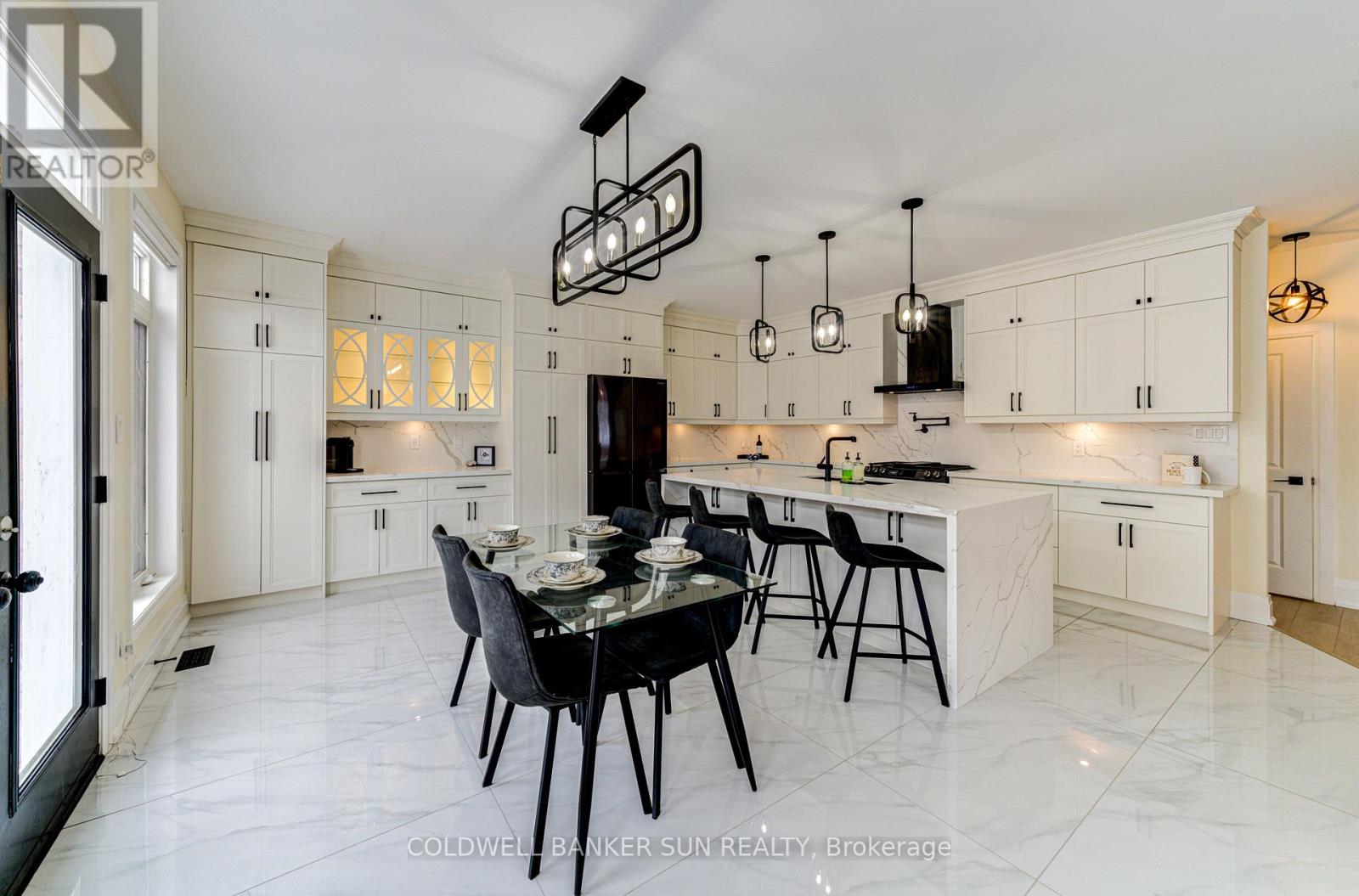 33 Ellis Crescent, Kawartha Lakes, Ontario  K9V 0A5 - Photo 22 - X12982506