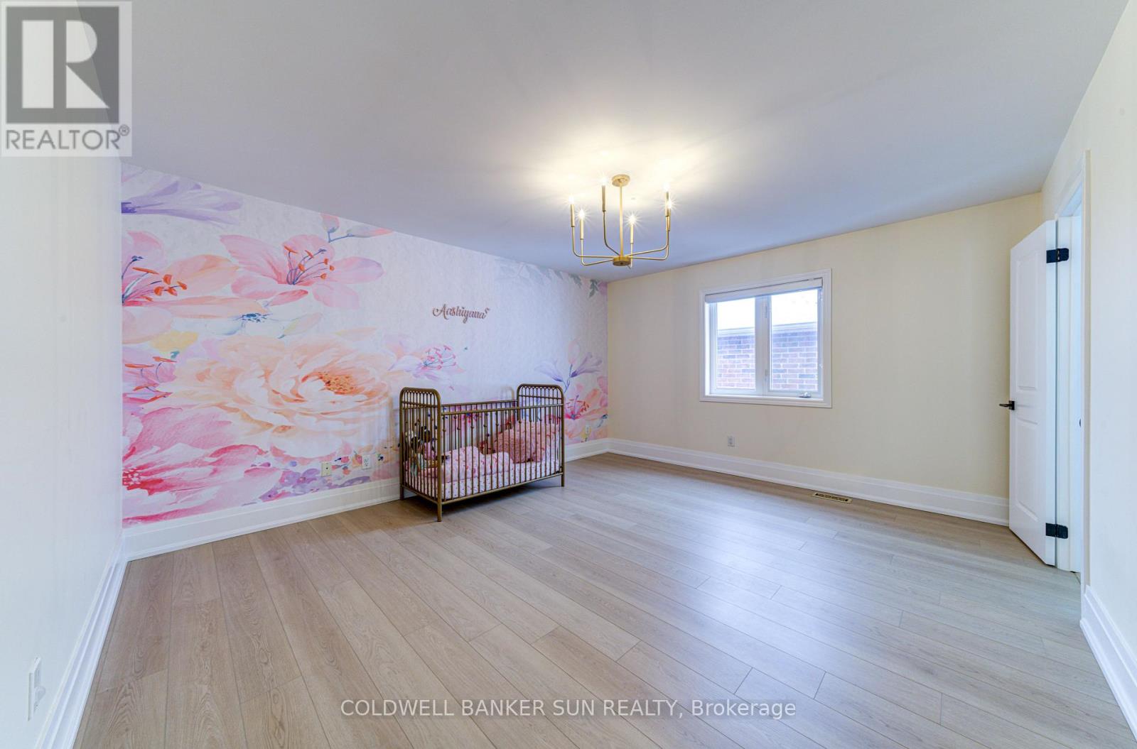 33 Ellis Crescent, Kawartha Lakes, Ontario  K9V 0A5 - Photo 35 - X12982506