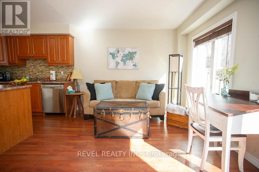 67 - 20 Mcconkey Crescent, Brantford, Ontario  N3S 0C1 - Photo 6 - X12982530