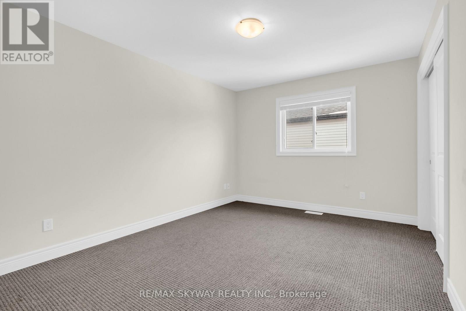 27 Monarch Street, Welland, Ontario  L3C 0E6 - Photo 29 - X12982546