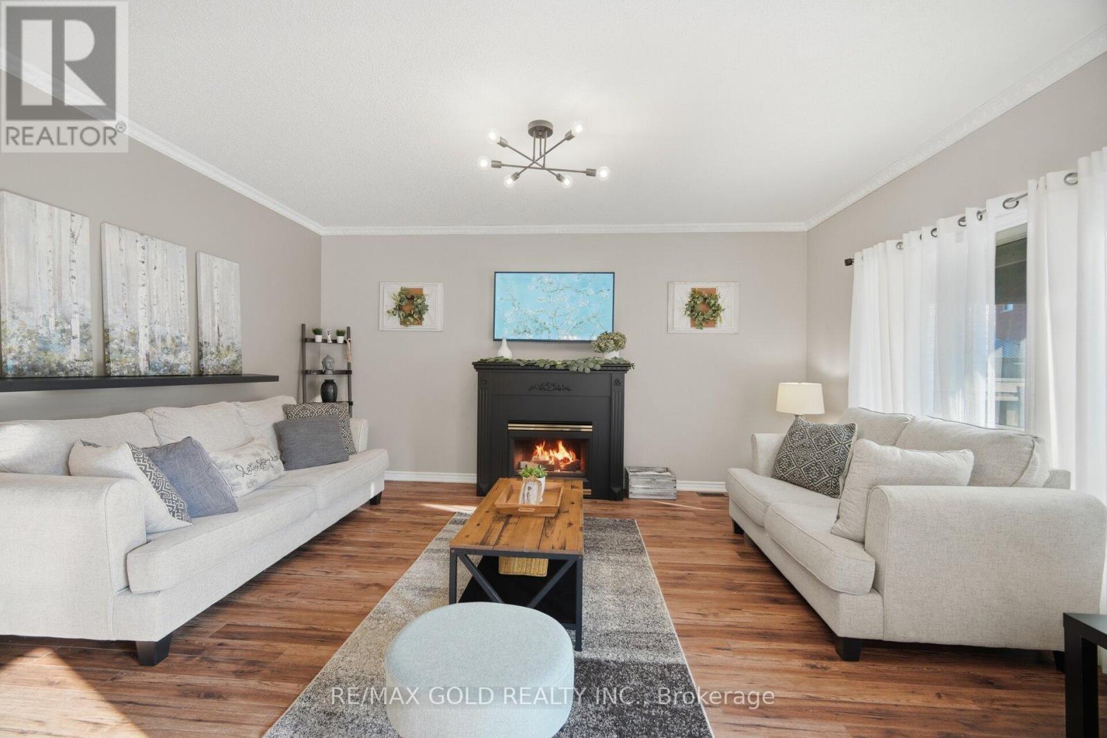 330 Wallace Street, Shelburne, Ontario  L9V 2S2 - Photo 11 - X12982556