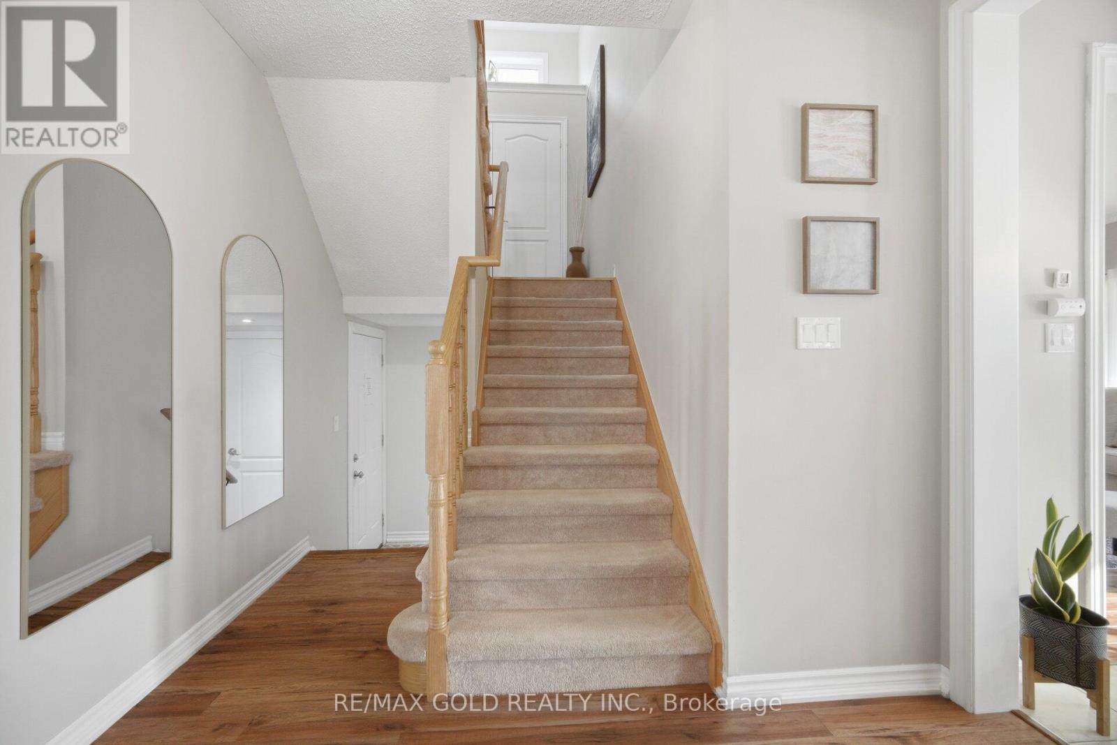 330 Wallace Street, Shelburne, Ontario  L9V 2S2 - Photo 23 - X12982556