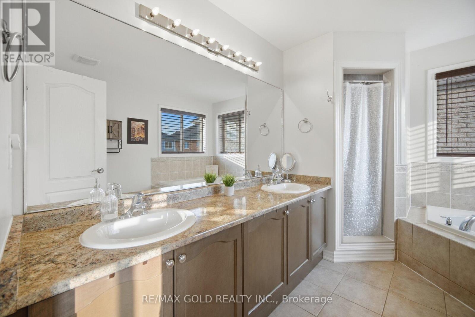 330 Wallace Street, Shelburne, Ontario  L9V 2S2 - Photo 29 - X12982556