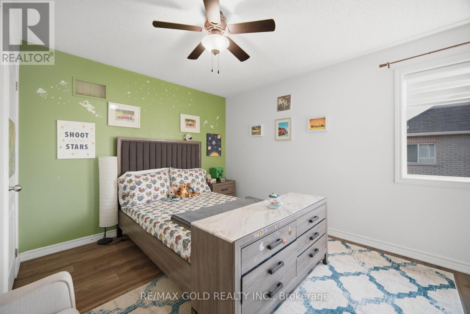 330 Wallace Street, Shelburne, Ontario  L9V 2S2 - Photo 31 - X12982556