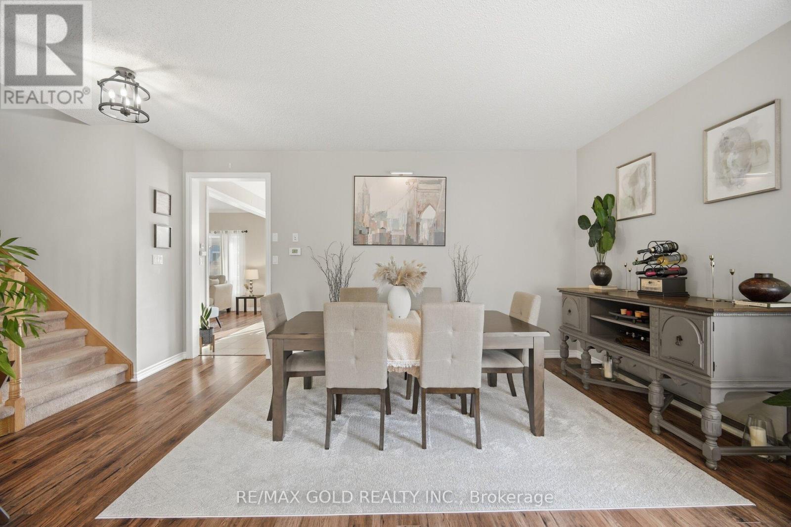 330 Wallace Street, Shelburne, Ontario  L9V 2S2 - Photo 9 - X12982556