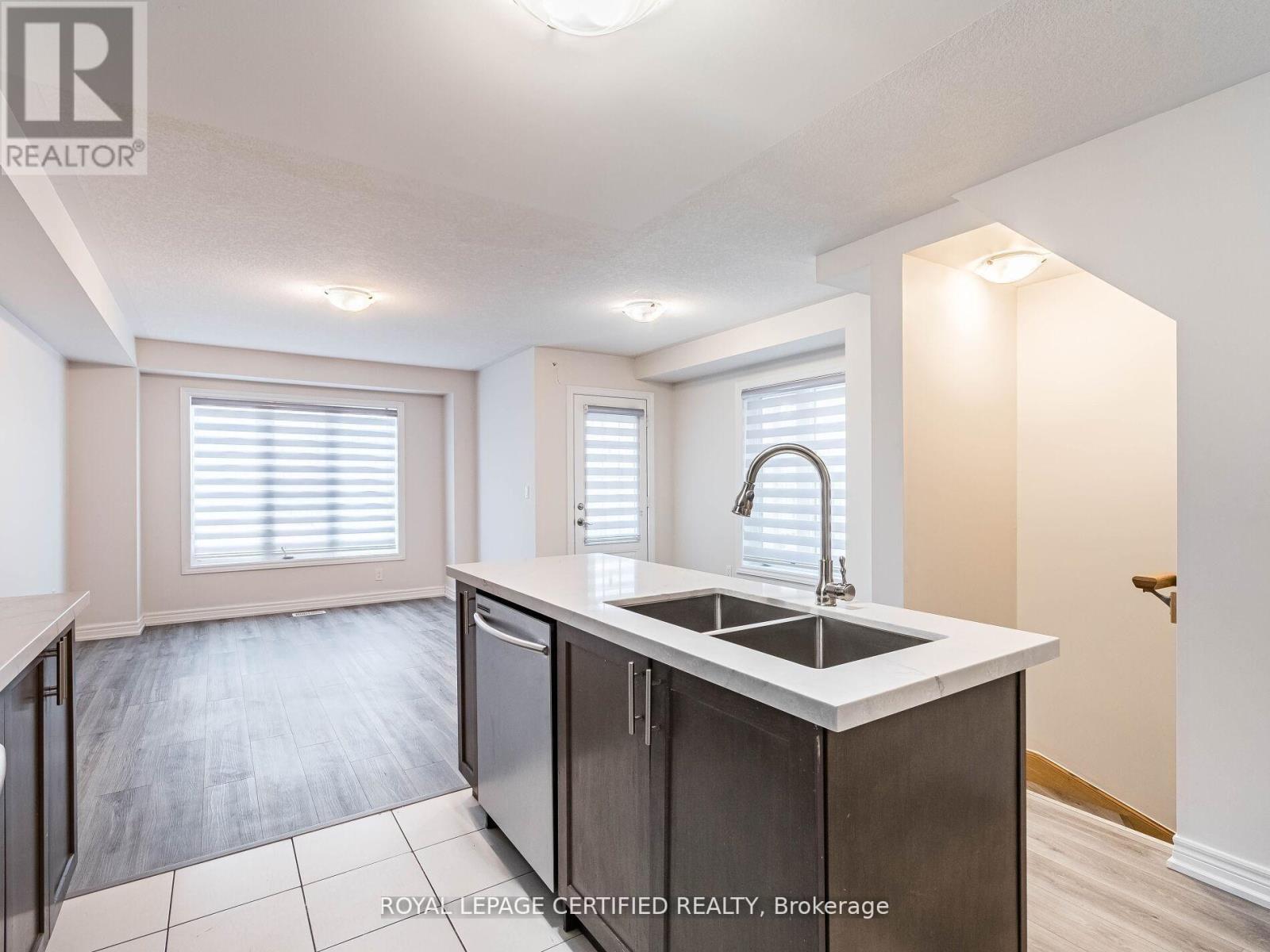 596 Linden Drive, Cambridge, Ontario  N3H 0C9 - Photo 9 - X12982614