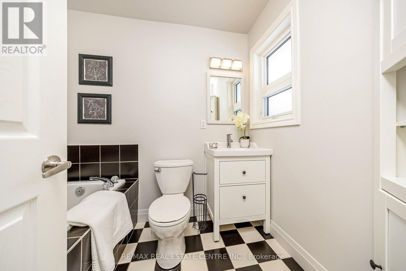 5989 Ninth Line, Erin, Ontario  N0B 1Z0 - Photo 23 - X12982666