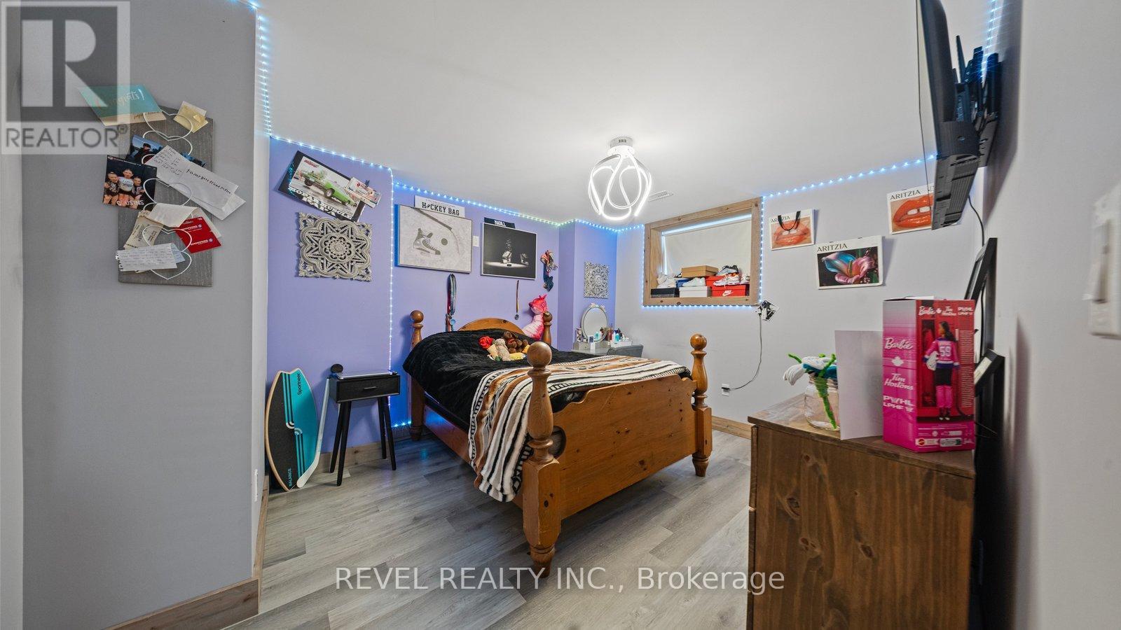 6 Kings Lane, Brant, Ontario  N0E 1R0 - Photo 30 - X12982686