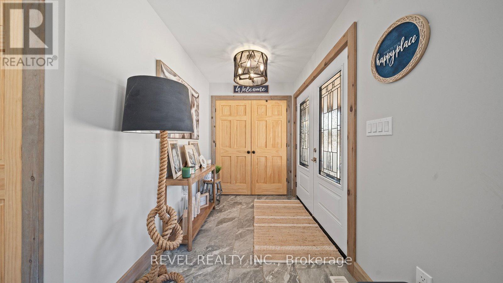 6 Kings Lane, Brant, Ontario  N0E 1R0 - Photo 8 - X12982686