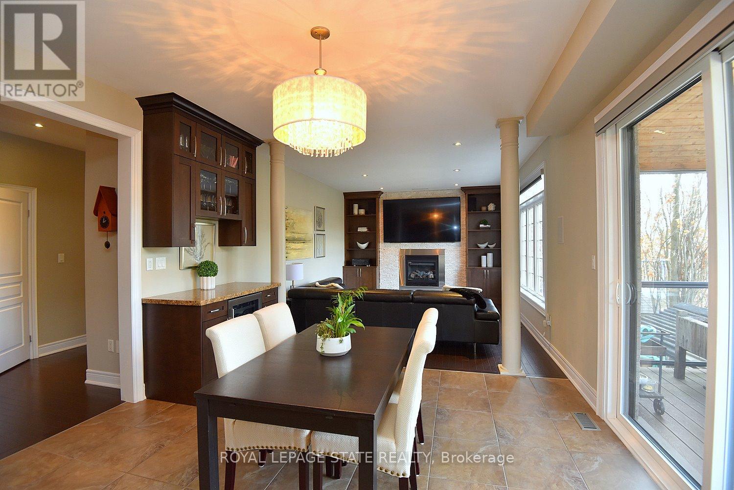 483 Valridge Drive, Hamilton, Ontario  L9G 0B2 - Photo 10 - X12982692