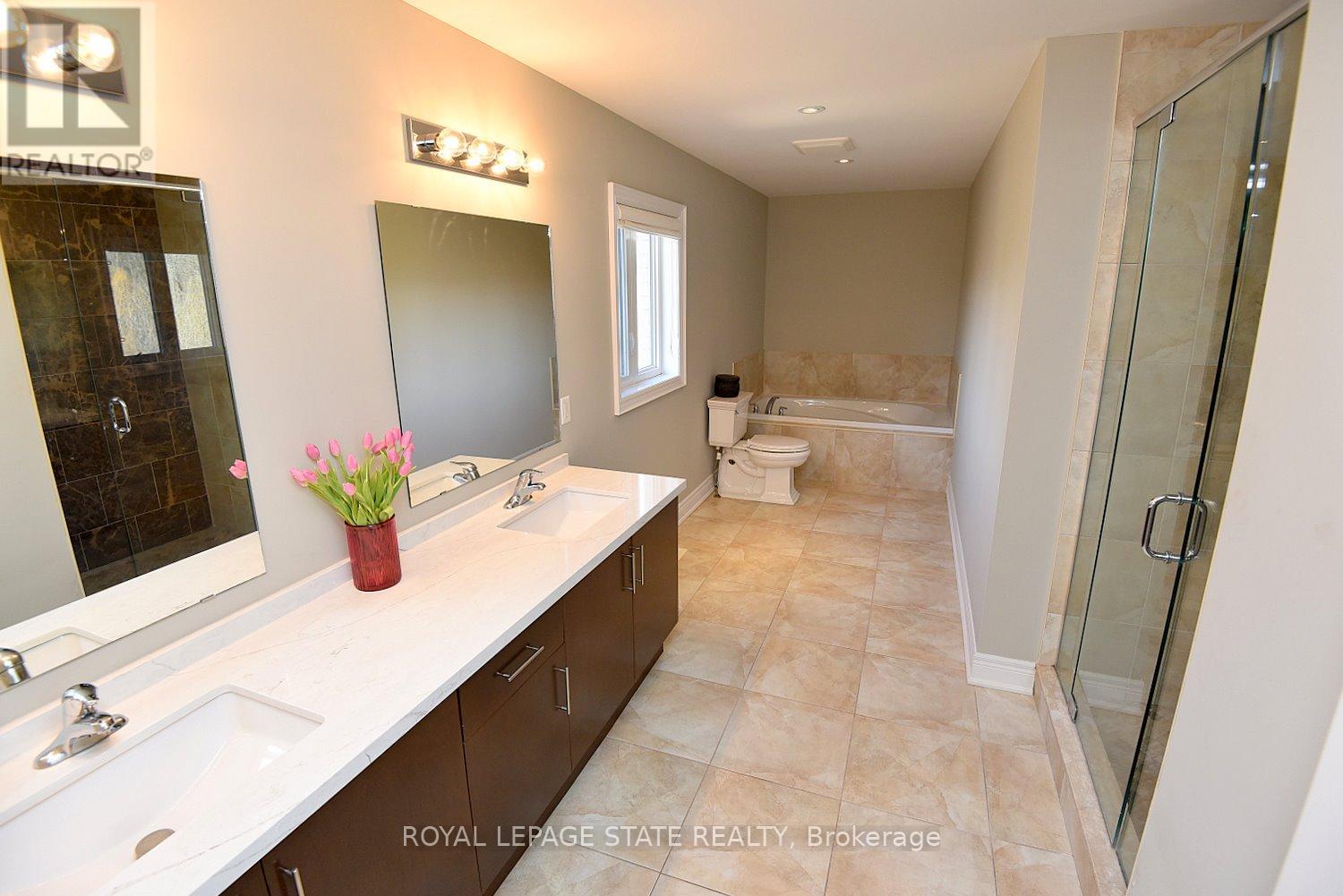 483 Valridge Drive, Hamilton, Ontario  L9G 0B2 - Photo 22 - X12982692