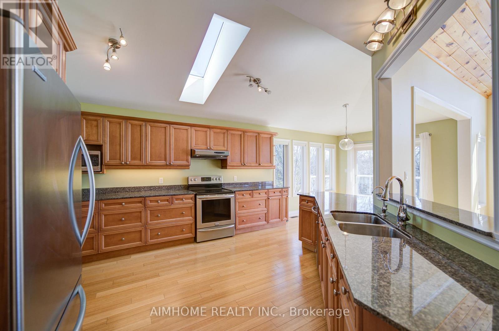 62 Fire Route 94, Trent Lakes, Ontario  K0M 1A0 - Photo 15 - X12982700