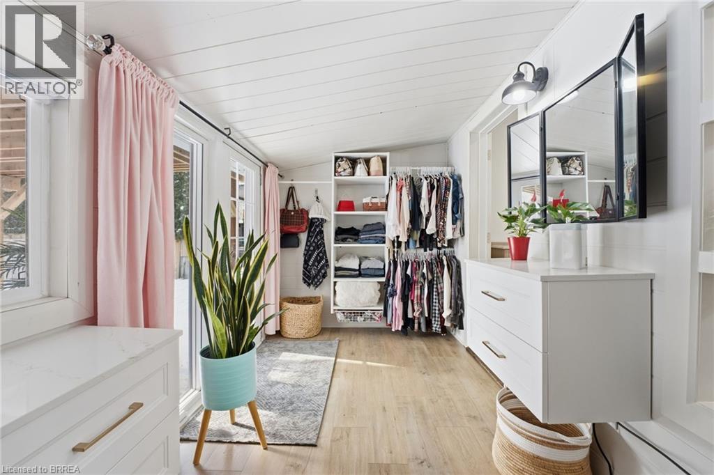 92 Walnut Street, Brantford, Ontario  N3T 1H4 - Photo 23 - 40819379