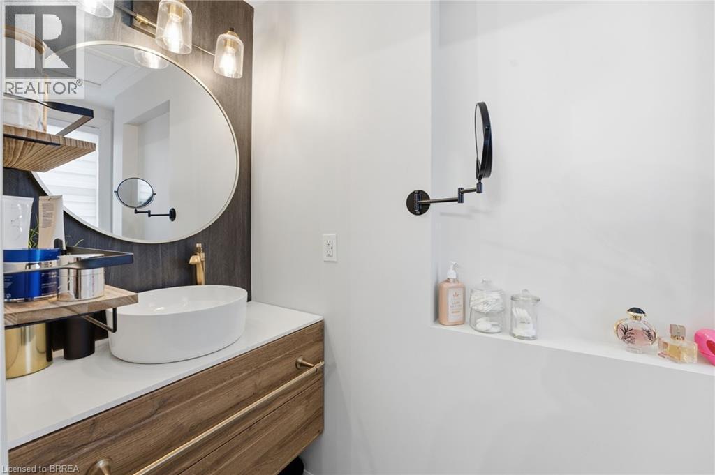 92 Walnut Street, Brantford, Ontario  N3T 1H4 - Photo 24 - 40819379