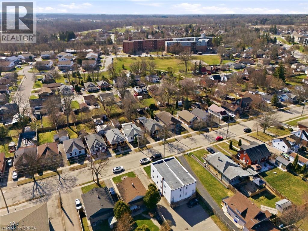 92 Walnut Street, Brantford, Ontario  N3T 1H4 - Photo 36 - 40819379