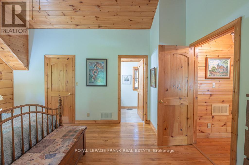 120 Sugarbush Crescent, Trent Lakes, Ontario  K0L 1J0 - Photo 27 - X12702576