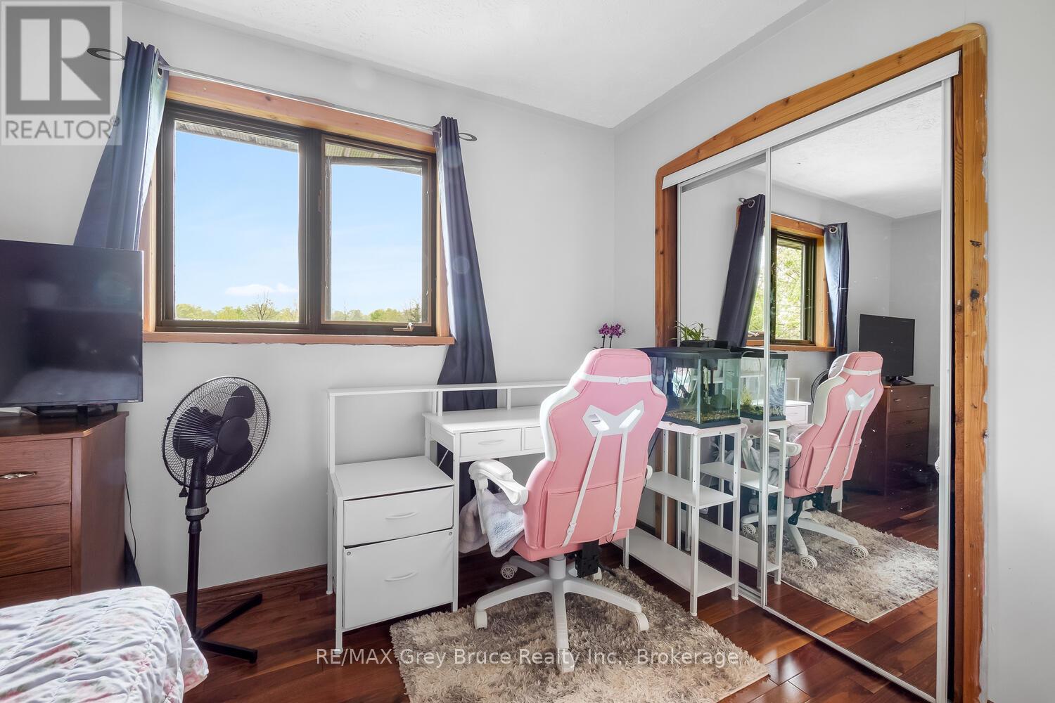 1033 Bruce Road 9, South Bruce Peninsula, Ontario  N0H 2T0 - Photo 20 - X12749326