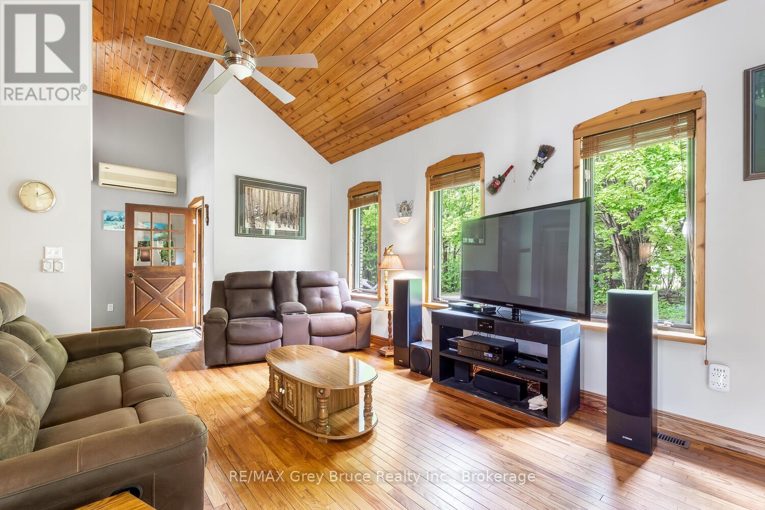 1033 Bruce Road 9, South Bruce Peninsula, Ontario  N0H 2T0 - Photo 5 - X12749326