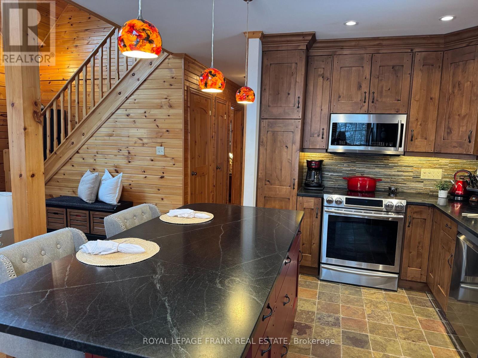 120 Sugarbush Crescent, Trent Lakes, Ontario  K0L 1J0 - Photo 9 - X12702576