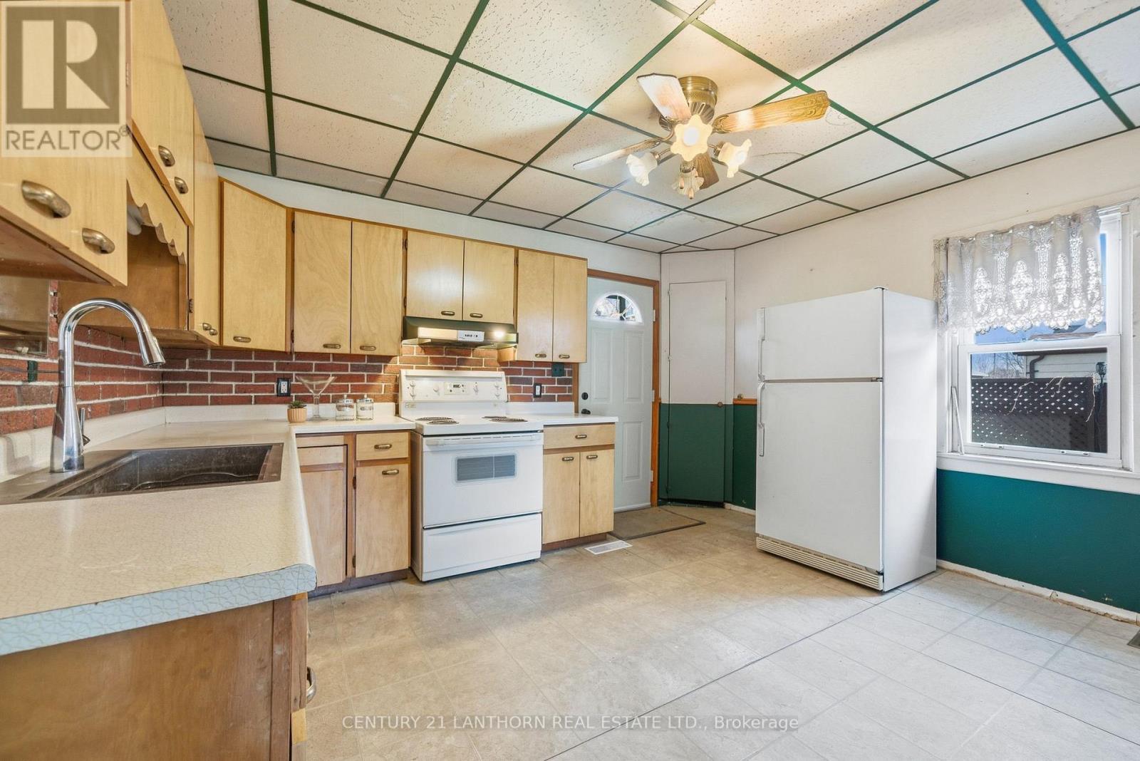 305 Drew Street, Oshawa, Ontario L1H 5A6 - Photo 17 - E12982812