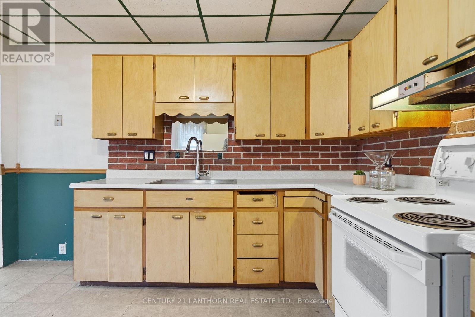 305 Drew Street, Oshawa, Ontario L1H 5A6 - Photo 18 - E12982812