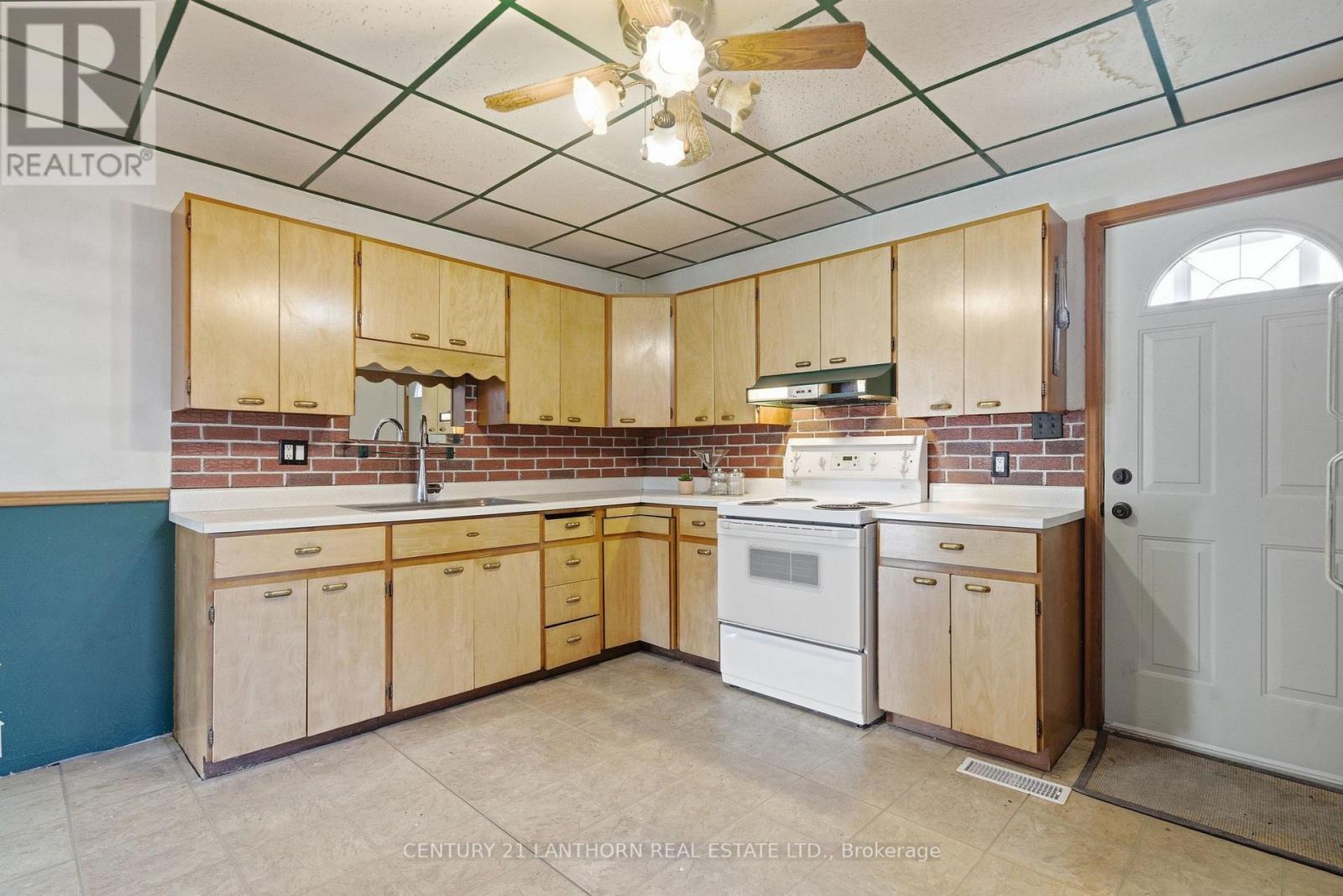 305 Drew Street, Oshawa, Ontario L1H 5A6 - Photo 19 - E12982812