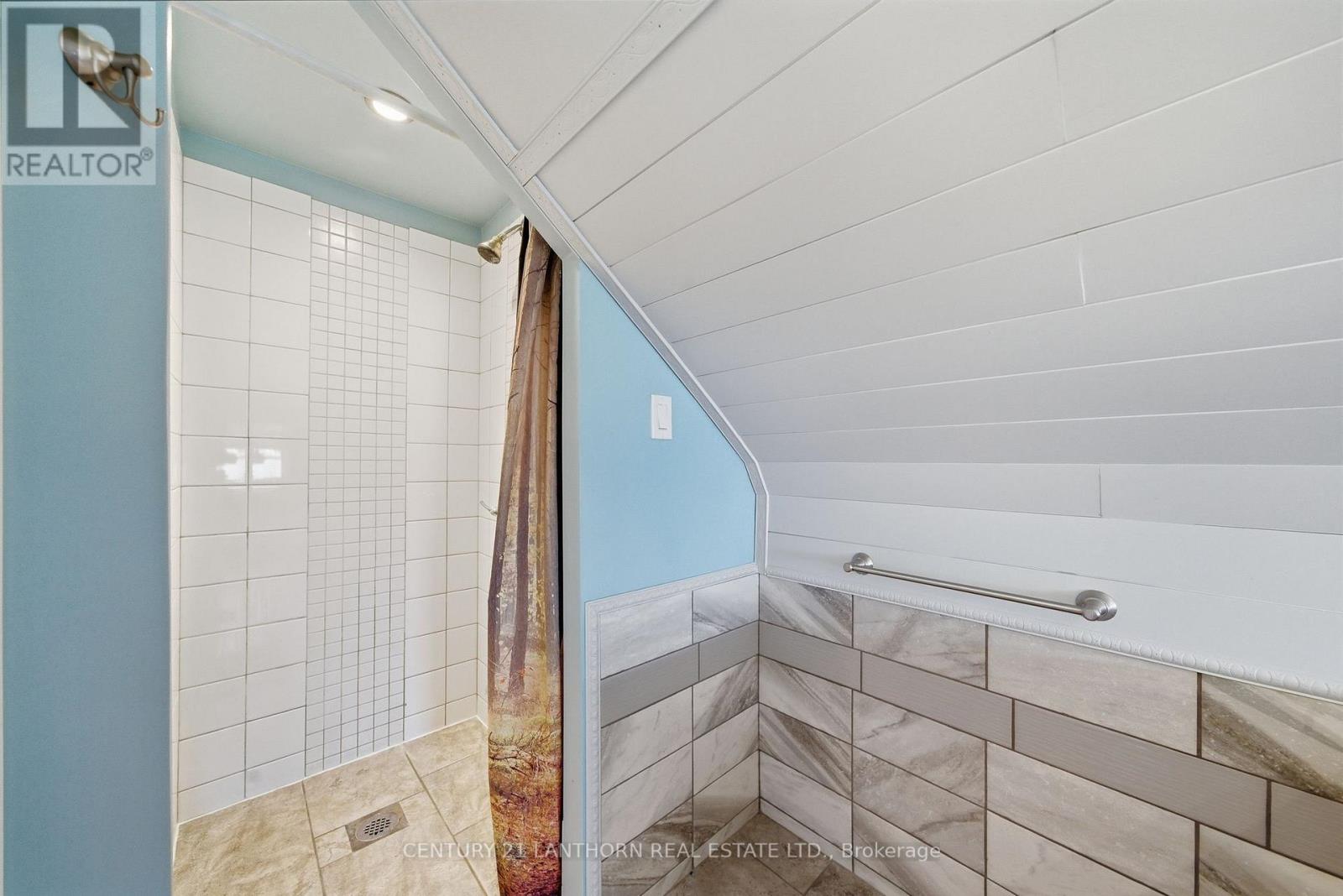 305 Drew Street, Oshawa, Ontario L1H 5A6 - Photo 29 - E12982812