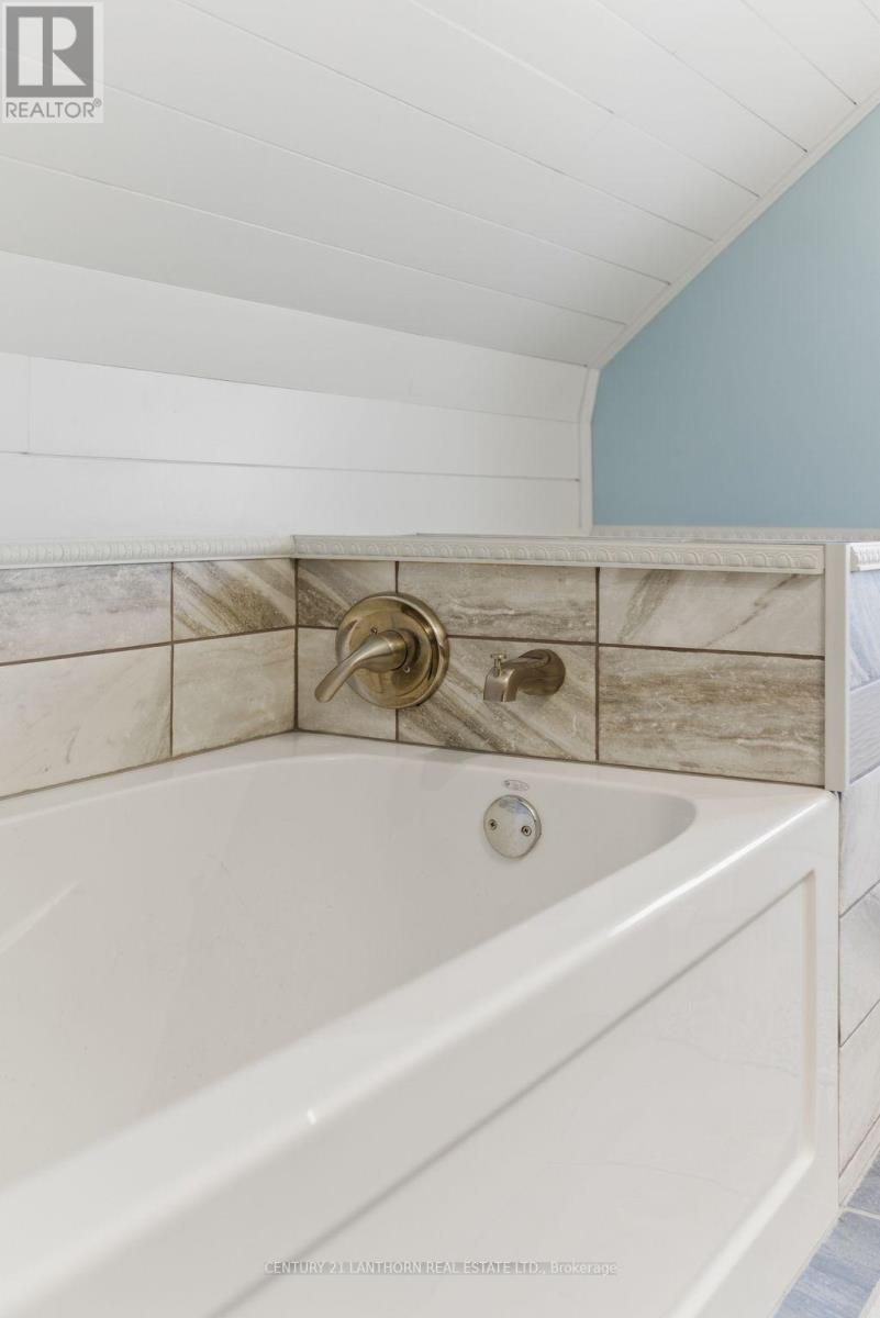 305 Drew Street, Oshawa, Ontario L1H 5A6 - Photo 31 - E12982812