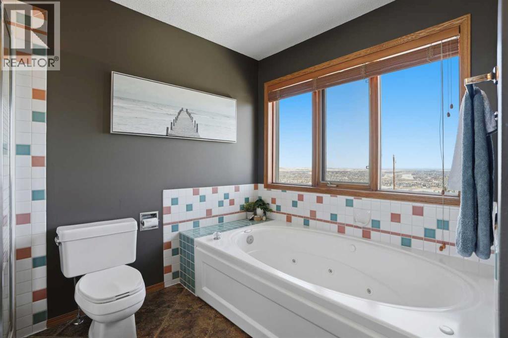 131 Edgebrook Circle NW, Calgary, Alberta  T3A 5A4 - Photo 24 - A2299171