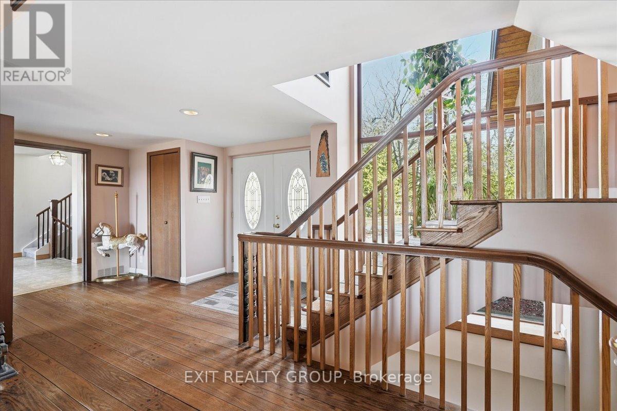 401 Hearns Road, Quinte West, Ontario  K0K 2C0 - Photo 3 - X12982918