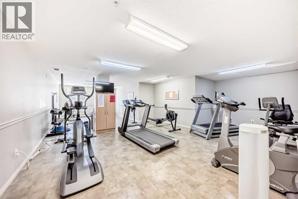 276, 15 Everstone Drive SW, Calgary, Alberta  T2Y 5B5 - Photo 21 - A2299595