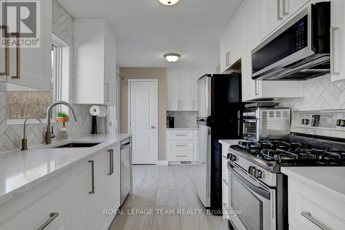 704 Maley Street, North Grenville, Ontario  K0G 1J0 - Photo 22 - X12982848