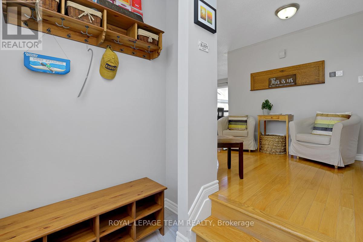 704 Maley Street, North Grenville, Ontario  K0G 1J0 - Photo 3 - X12982848