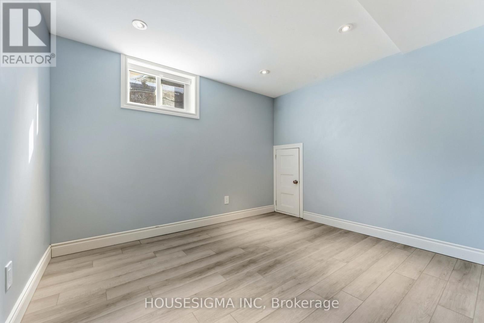 1047 Richard Avenue, Ottawa, Ontario  K1H 8C3 - Photo 34 - X12982854