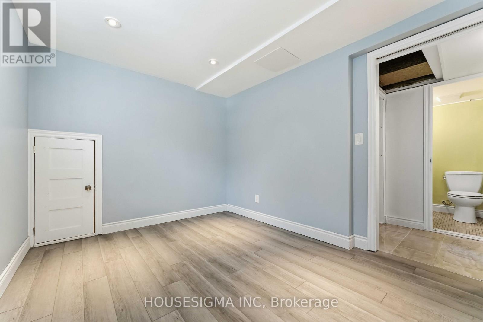 1047 Richard Avenue, Ottawa, Ontario  K1H 8C3 - Photo 35 - X12982854