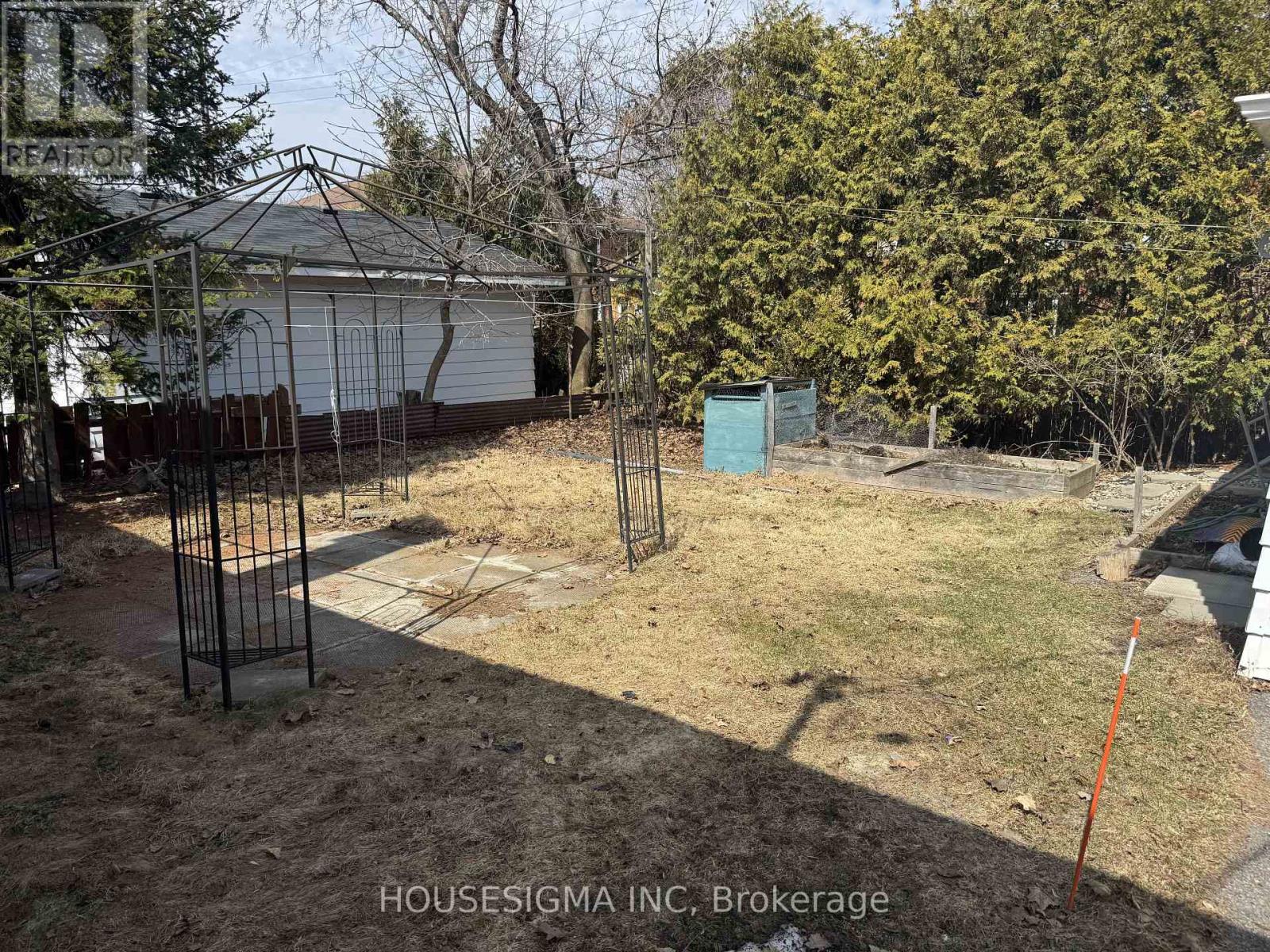 1047 Richard Avenue, Ottawa, Ontario  K1H 8C3 - Photo 40 - X12982854