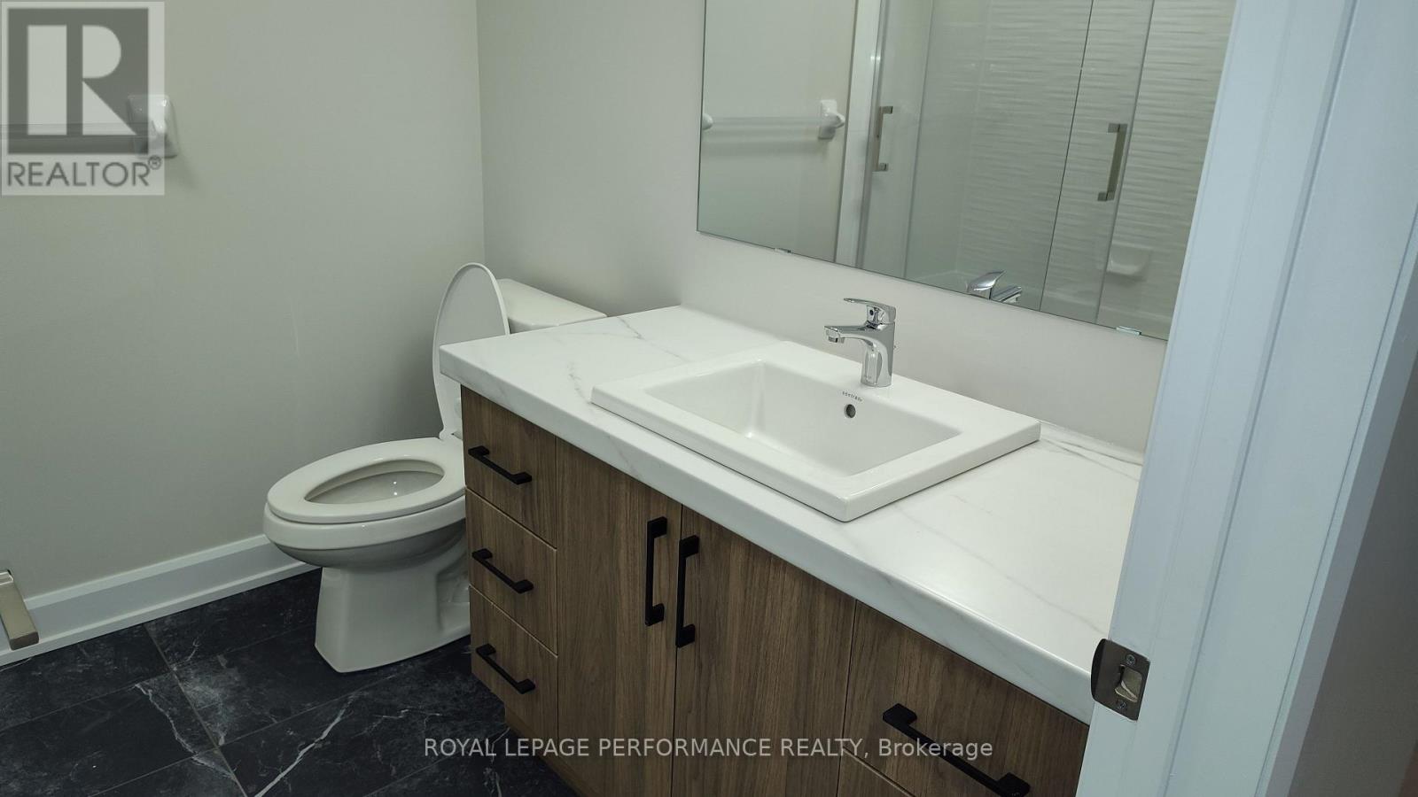 1223a Montblanc Crescent, Russell, Ontario  K0A 1W0 - Photo 11 - X12982912