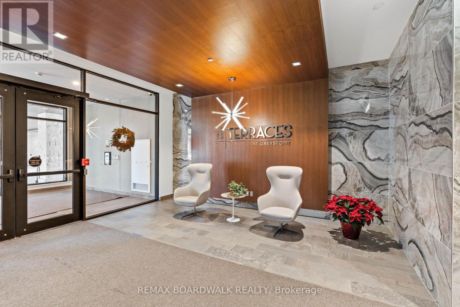 603 - 570 De Mazenod Avenue, Ottawa, Ontario  K1S 5X2 - Photo 3 - X12982932