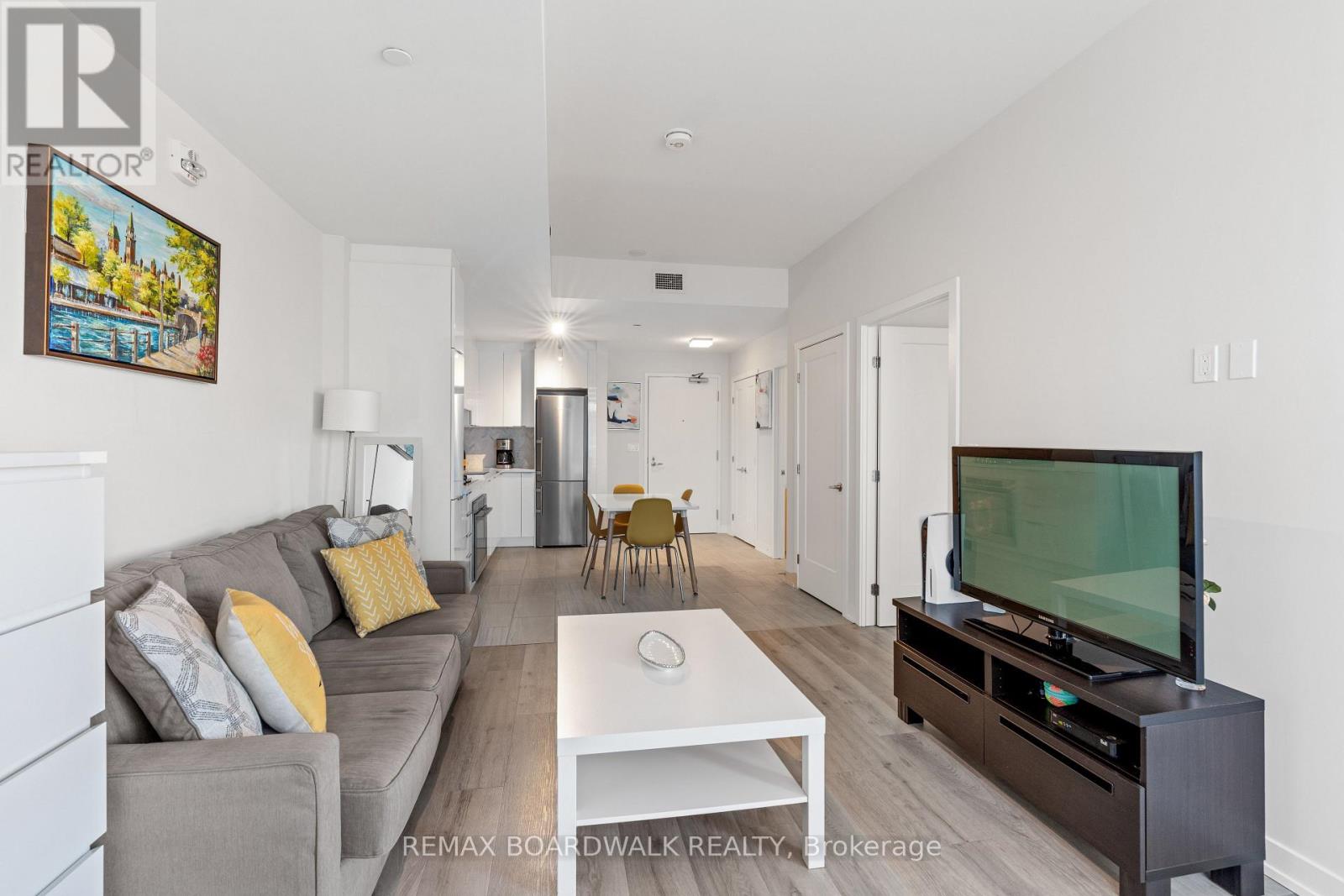 603 - 570 De Mazenod Avenue, Ottawa, Ontario  K1S 5X2 - Photo 8 - X12982932