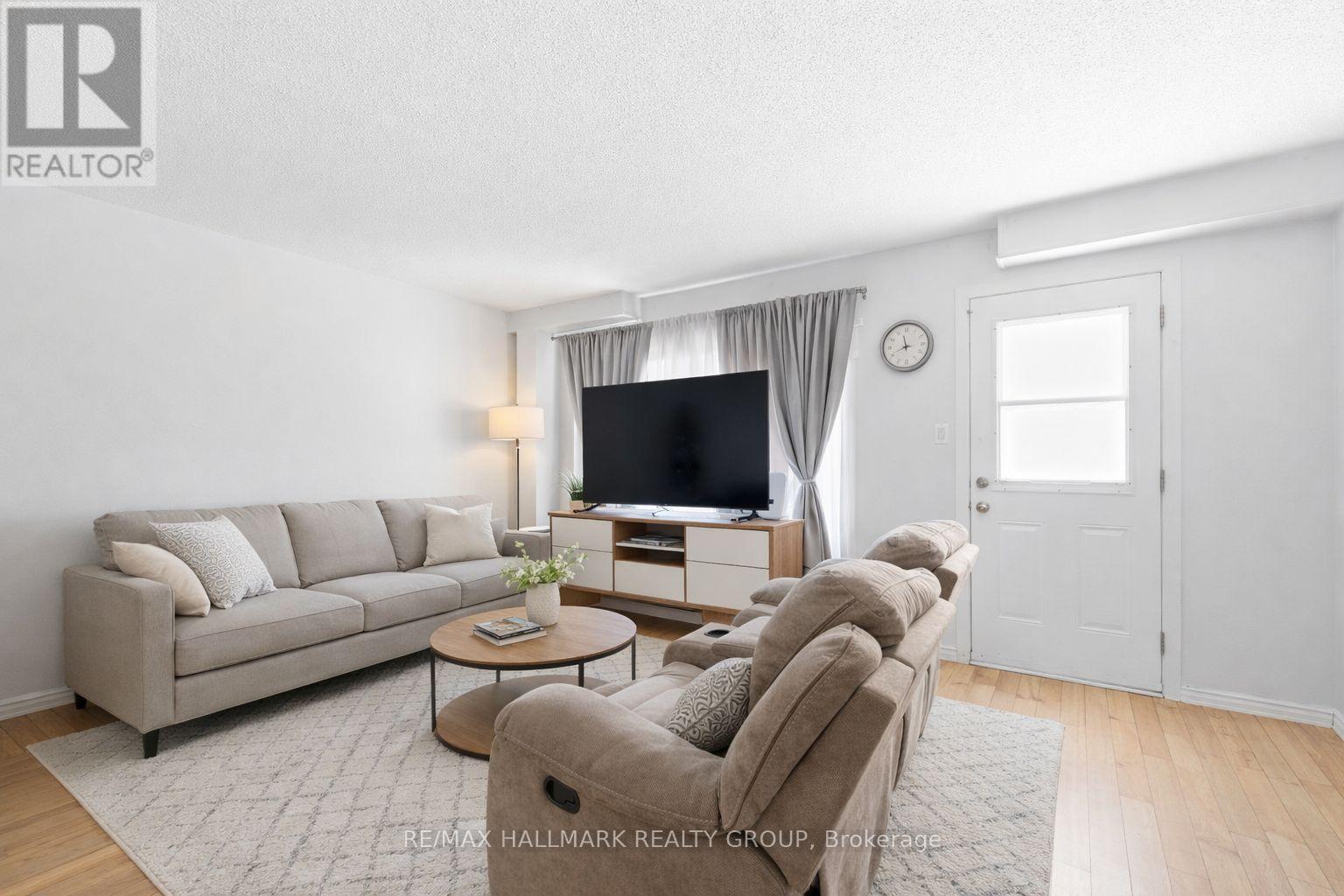 9 - 1378 Lily Lane, Ottawa, Ontario K1H 6X9 - Photo 11 - X12982940