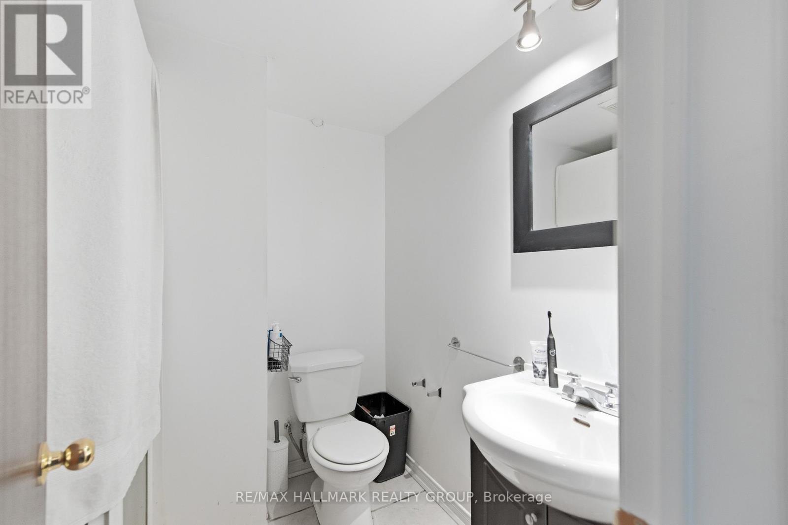 9 - 1378 Lily Lane, Ottawa, Ontario K1H 6X9 - Photo 29 - X12982940