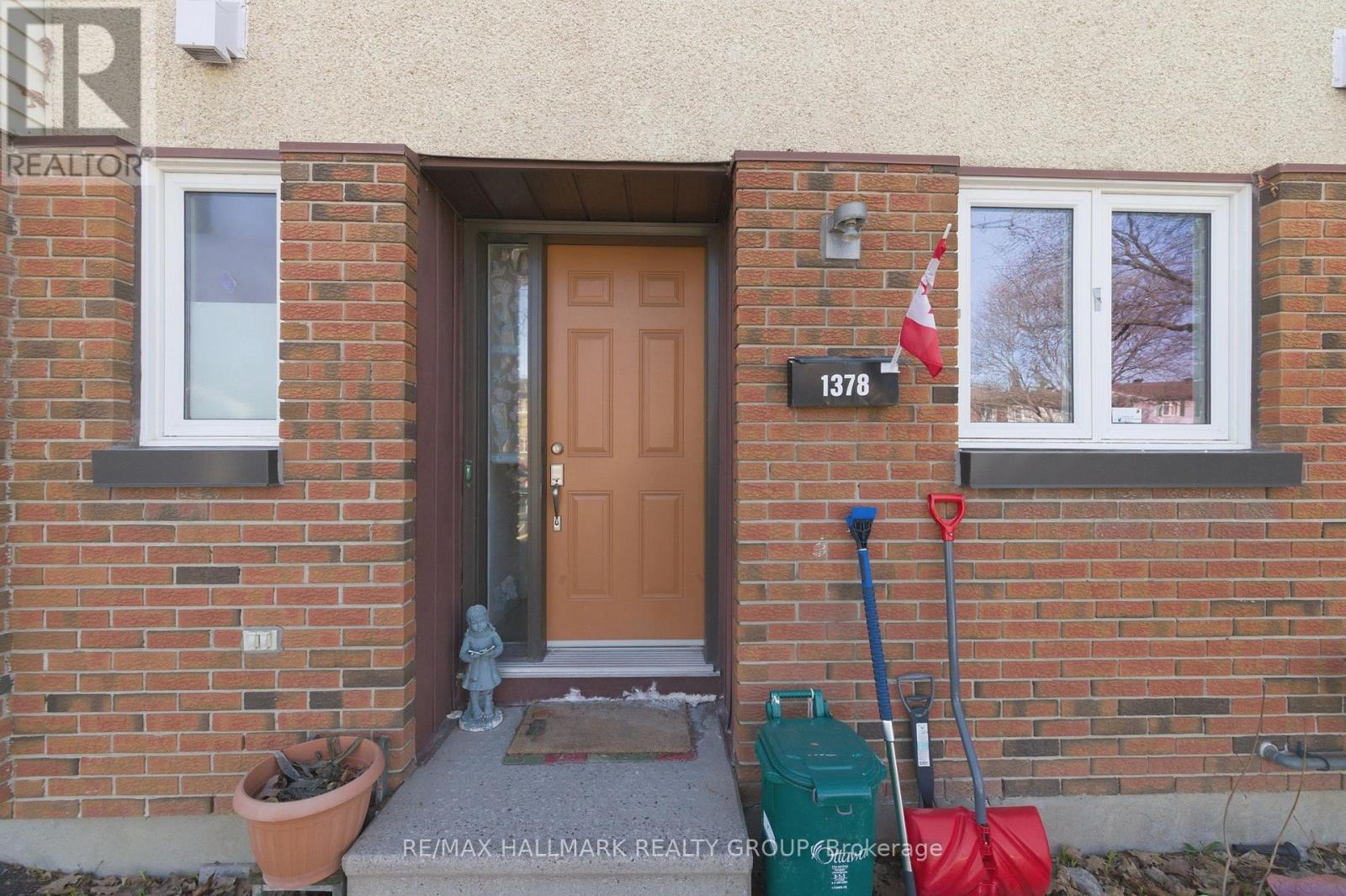 9 - 1378 Lily Lane, Ottawa, Ontario K1H 6X9 - Photo 4 - X12982940