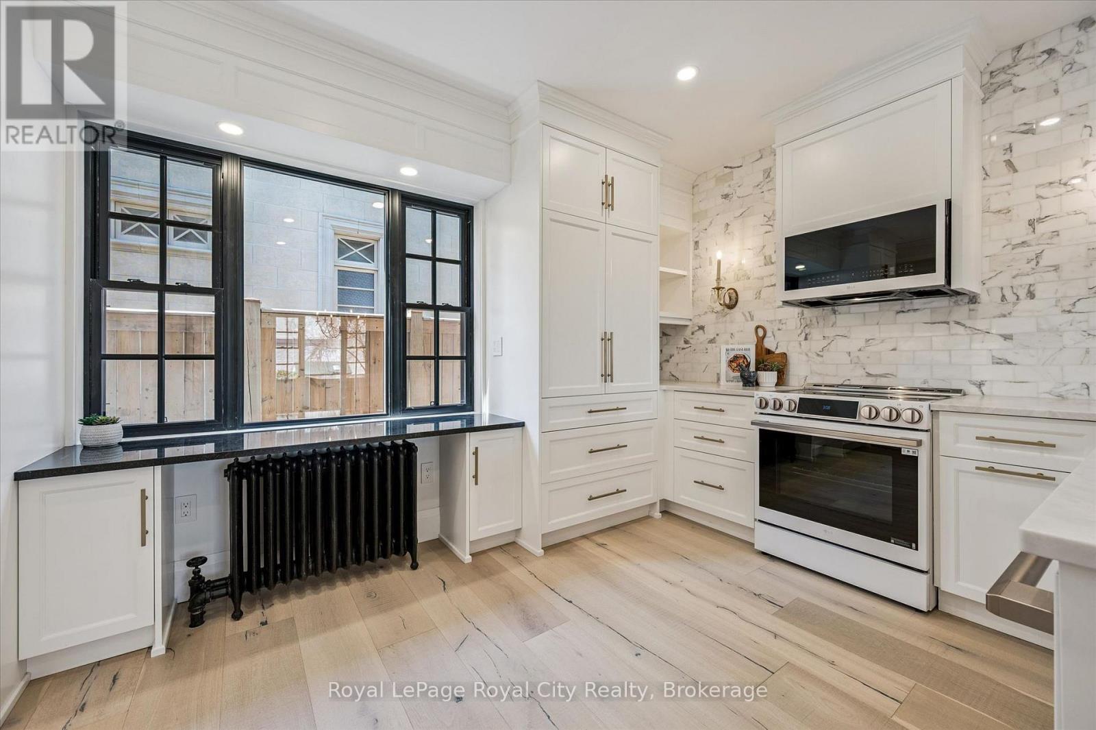 87 University Avenue W, Guelph, Ontario  N1G 1P1 - Photo 15 - X12982884