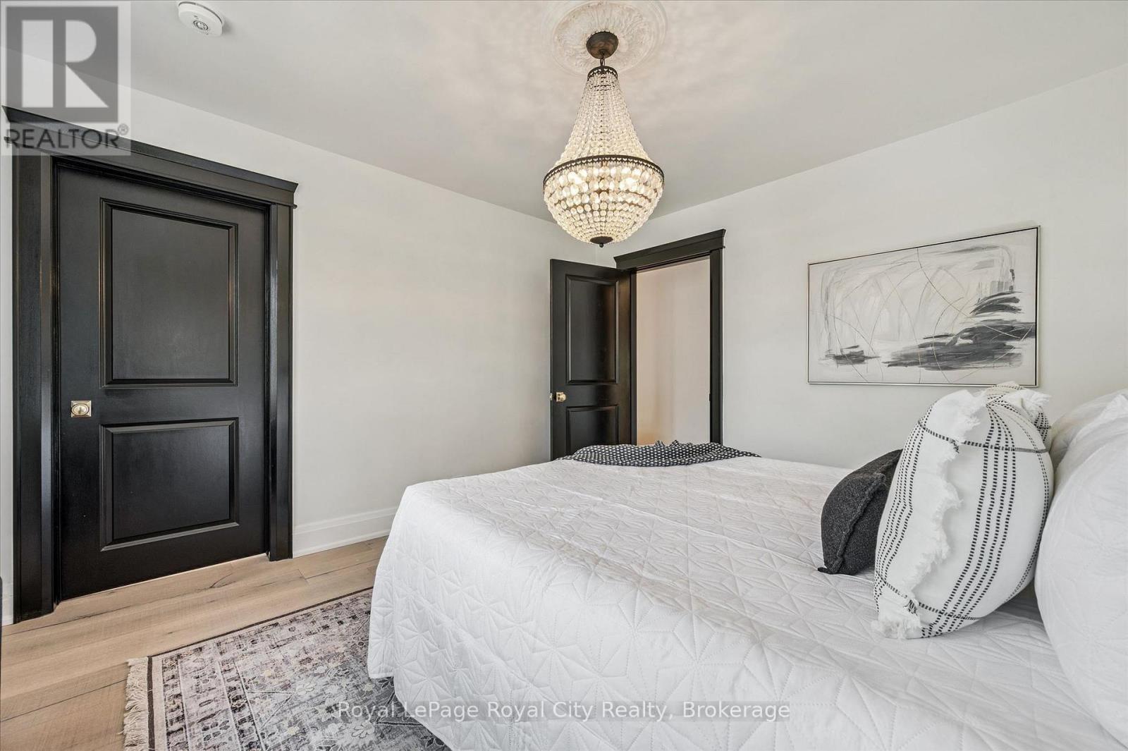 87 University Avenue W, Guelph, Ontario  N1G 1P1 - Photo 27 - X12982884