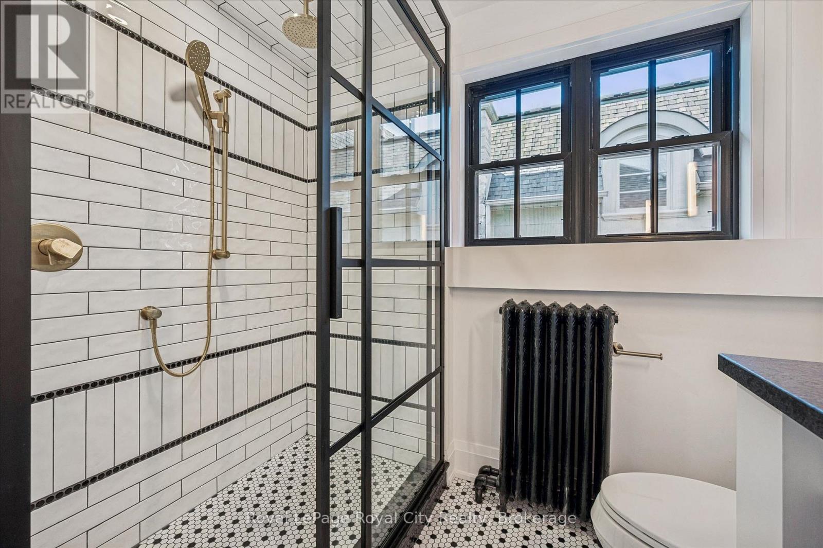 87 University Avenue W, Guelph, Ontario  N1G 1P1 - Photo 35 - X12982884