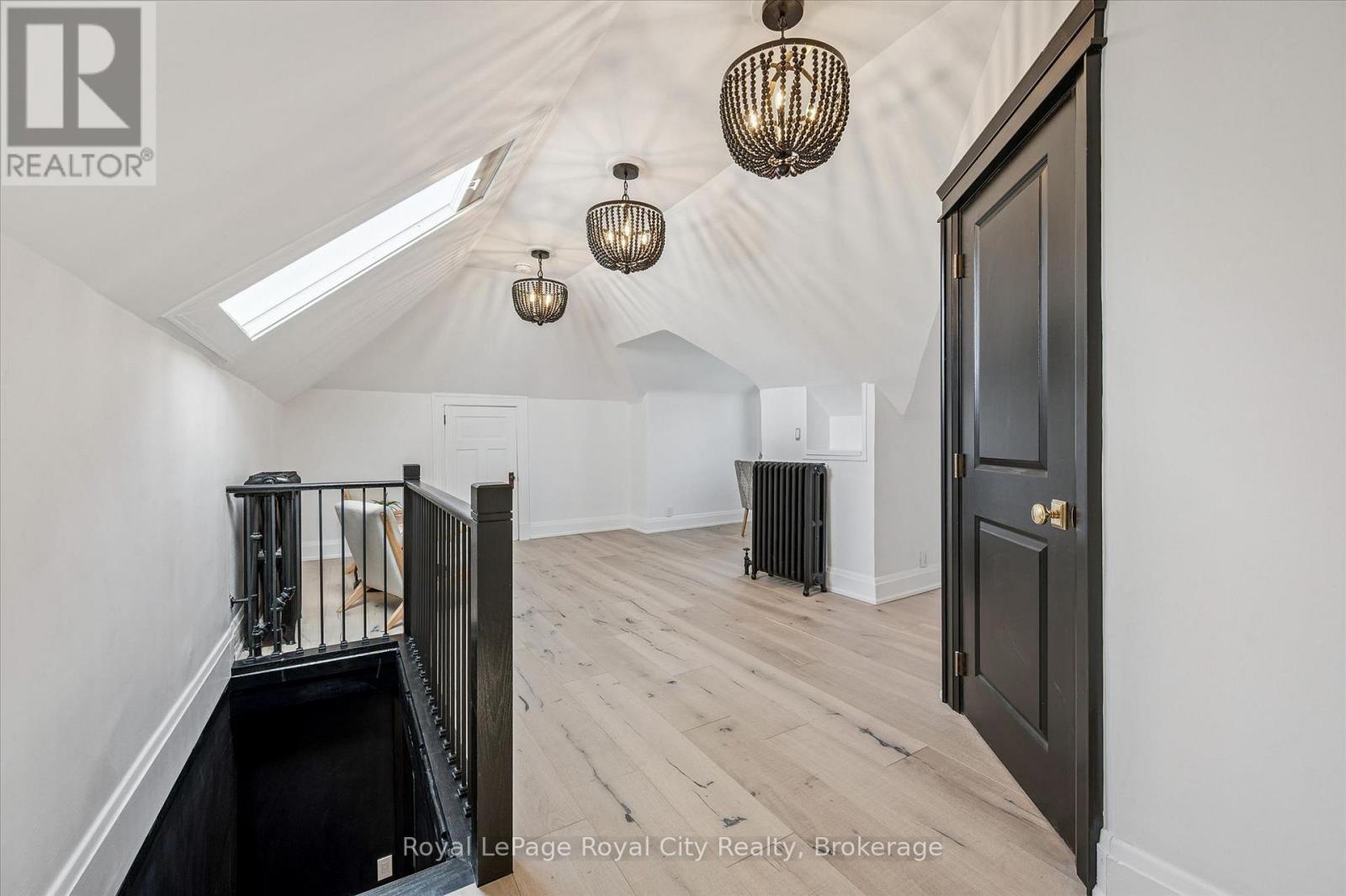 87 University Avenue W, Guelph, Ontario  N1G 1P1 - Photo 36 - X12982884